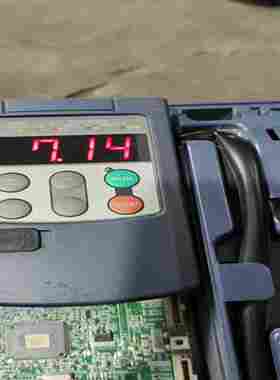 咨询-变频FRN15G1s-4C15kW有3台。有一台缺接