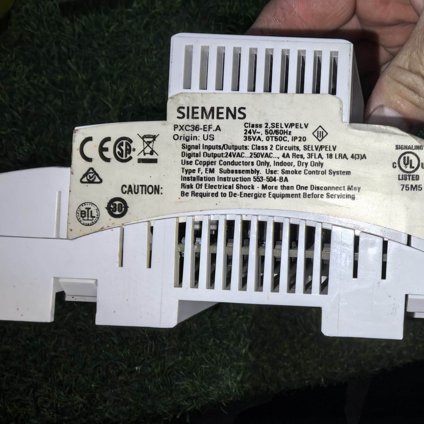 西门子DDC控制器PXC36-PE.A全新无包装盒。--议价商品