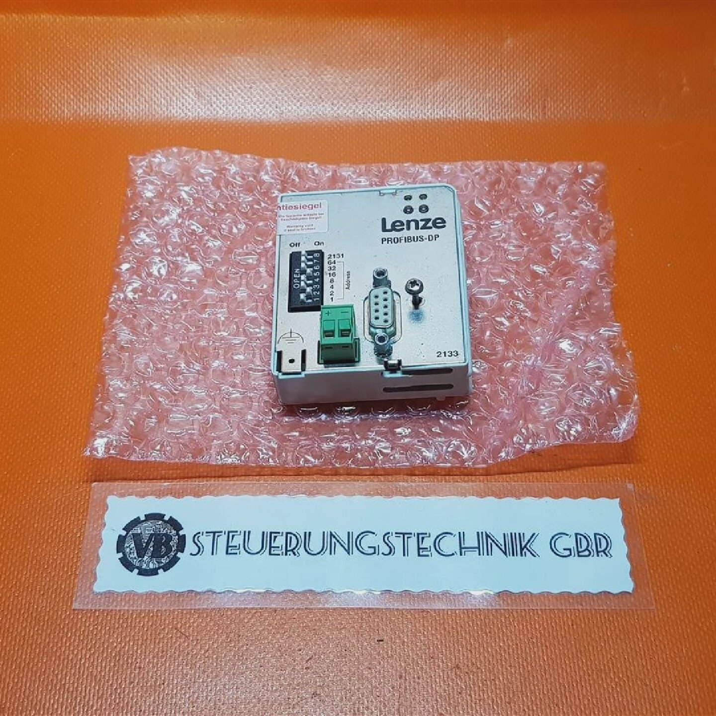 Lenze PROFIBUS DP Type EMF2133IB  *33.2133IB.1D.13