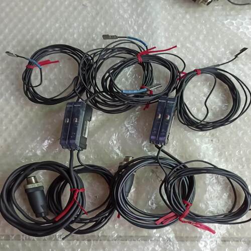 咨询-基恩士EH-605加ES-M1P/M2P接近传感器，
