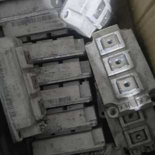 FF300R12KS4FF300R12KE3或者FF300