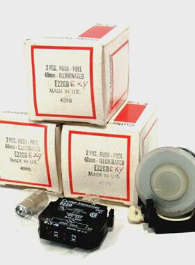 Lote De 3 Nuevos CUTLER HAMMER E22GD5X4 Con Luz Botn Presion