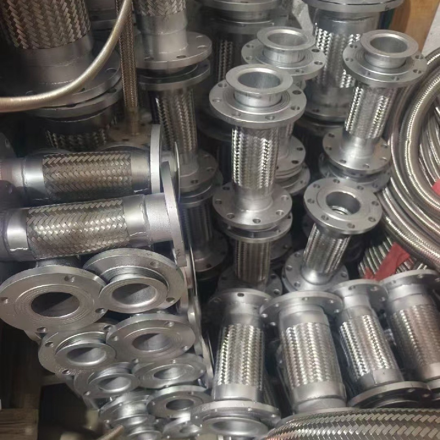 不锈钢304碳钢法兰软管DN40金属管钢丝编织软管工业波纹管批发