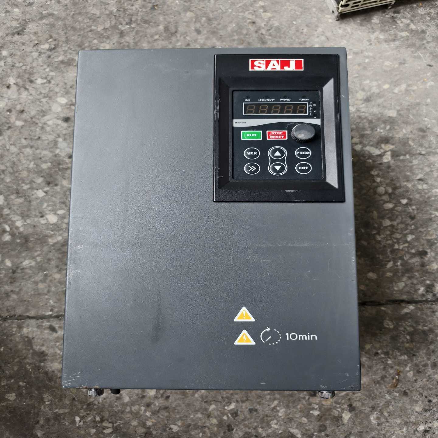 三晶变频器18.5/22KWVM1000-4T18R5GB--议价商品