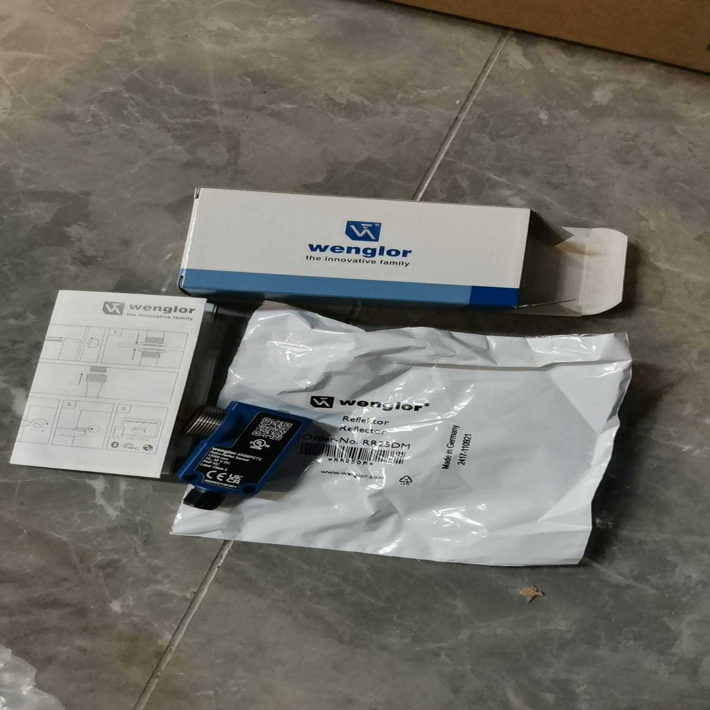 全新原装威格勒镜反射光电传感器XR96PCT2--议价商品