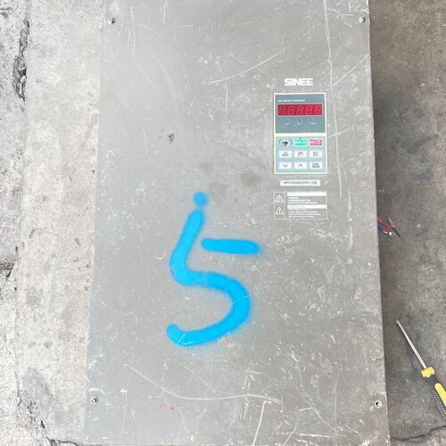 询-正弦变频器EM303B055G075P3CM38