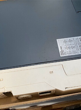 议价施耐德变频器ATV32HU15N4 三相400V 1，5 kw 全新原装正品现