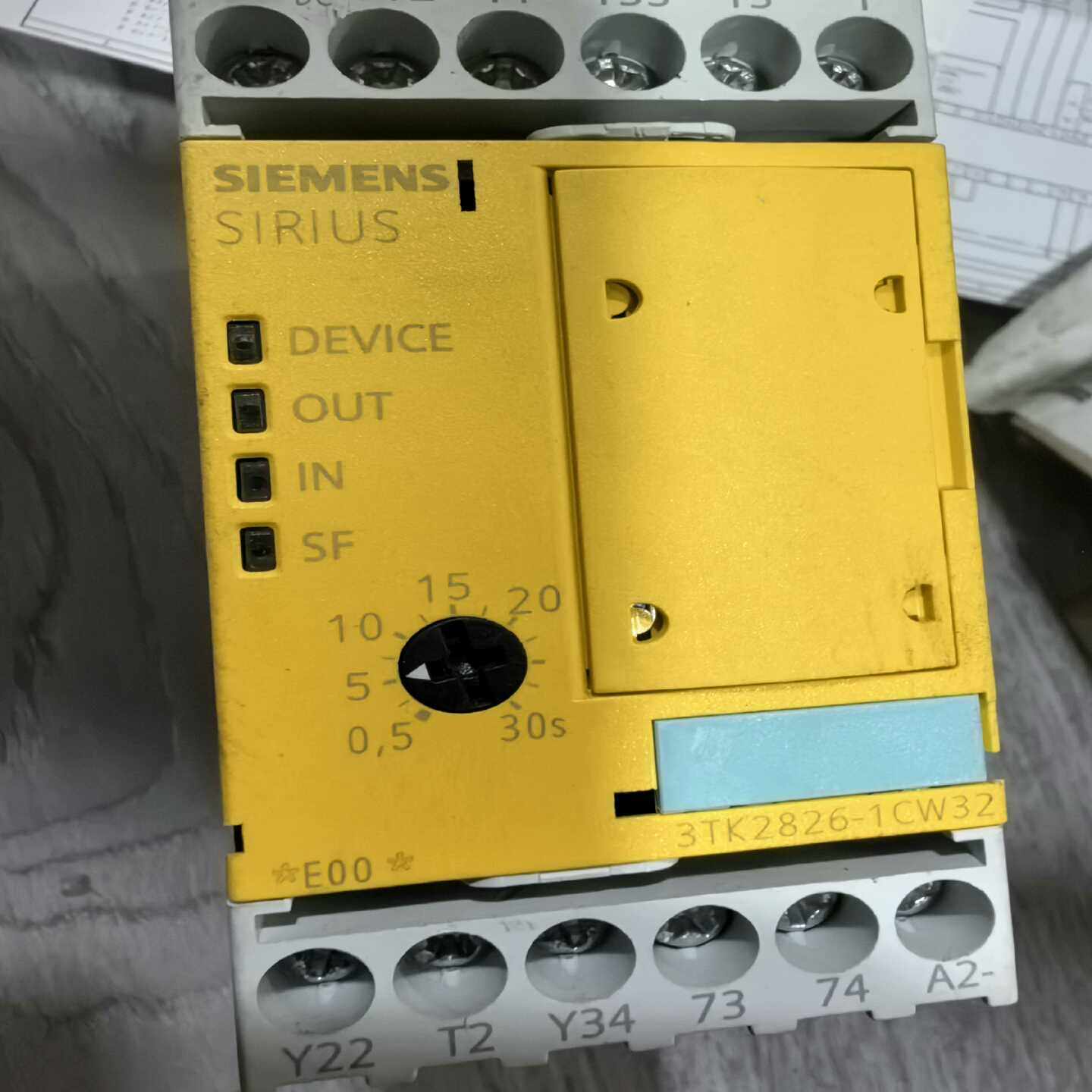 全新原装进口西门子安全继电器3TK2826-1CW32现货，-议价