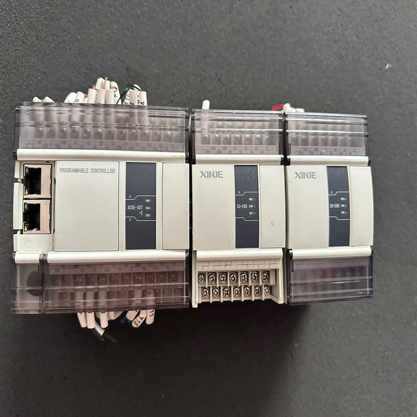 信捷XD5E-30T-E带XD-E8X模块机器上拆下来的,--议价商品