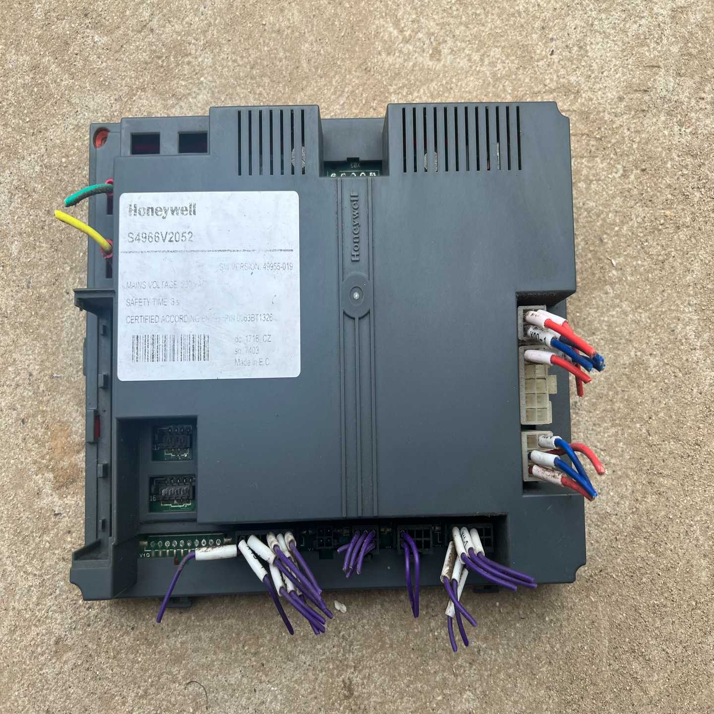 honeywell霍尼韦尔S4966V2052燃气控制器，拆-询价客服