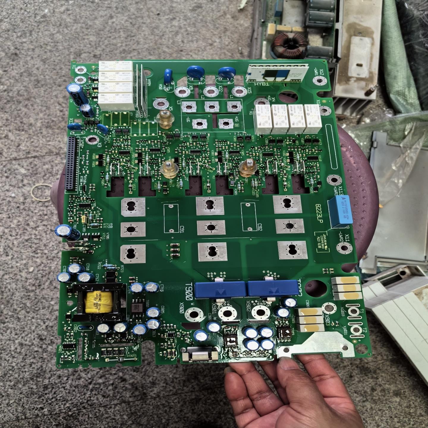 8223lp.4a.xx.v201没包装伦茨变频器30k询价