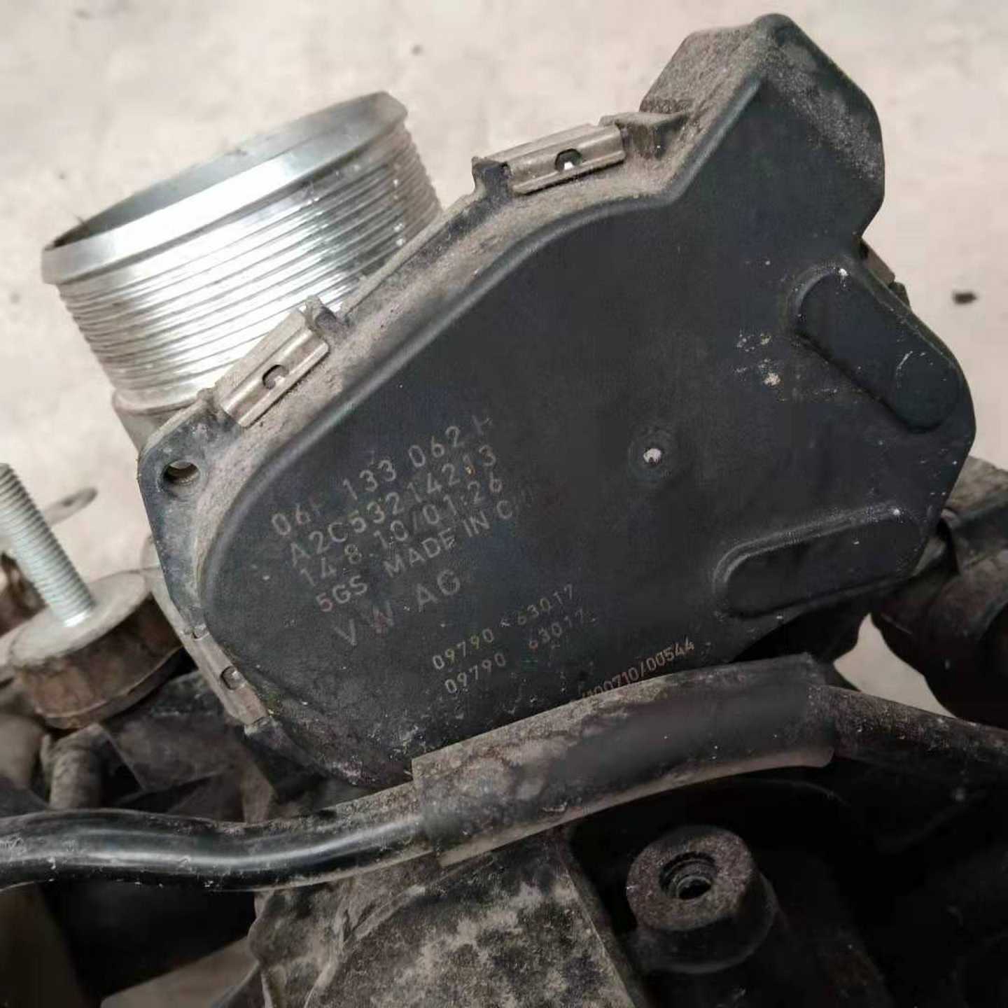 福斯EA888进气歧管上现拆的节气门，节流阀体，绝对纯拆，保--议