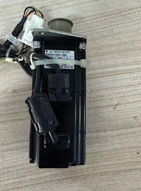 寻IYASKAWA SGMAH02A1A6C AC SERVO