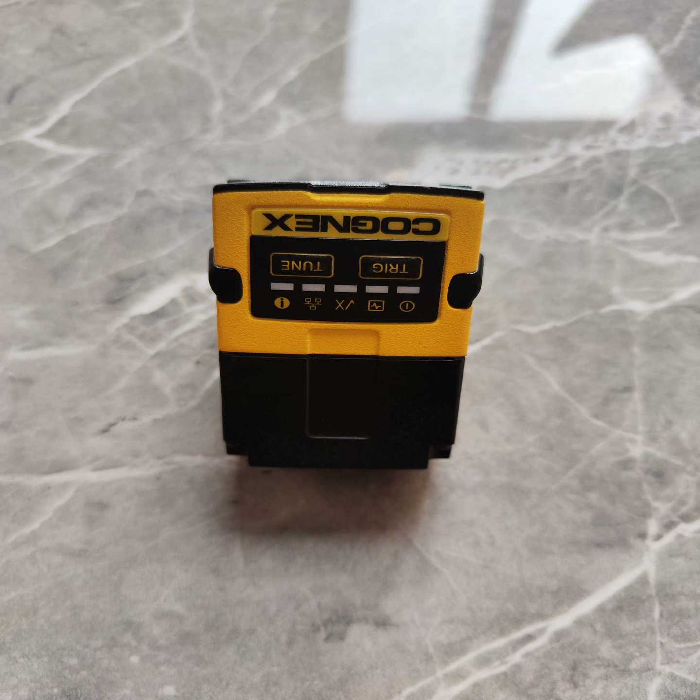 康耐视读码器DM262S成色9成新（佳毅工控）