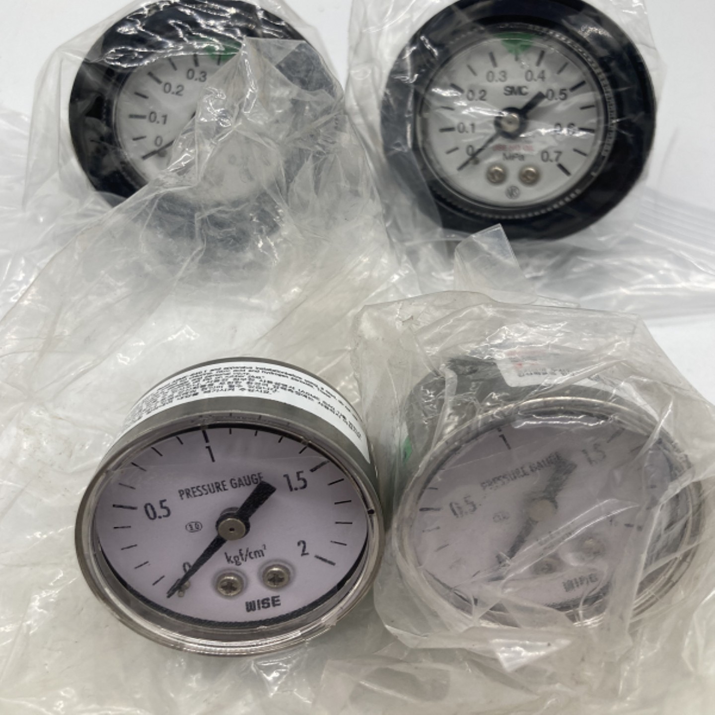 售前询价WISE原装压力表0-2kgfcm量程 背接18螺纹现货