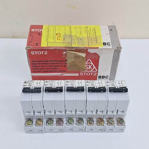 BBC S212  S212 No.17U Circuit Breaker 15A 2 Pole Box of 5 pc
