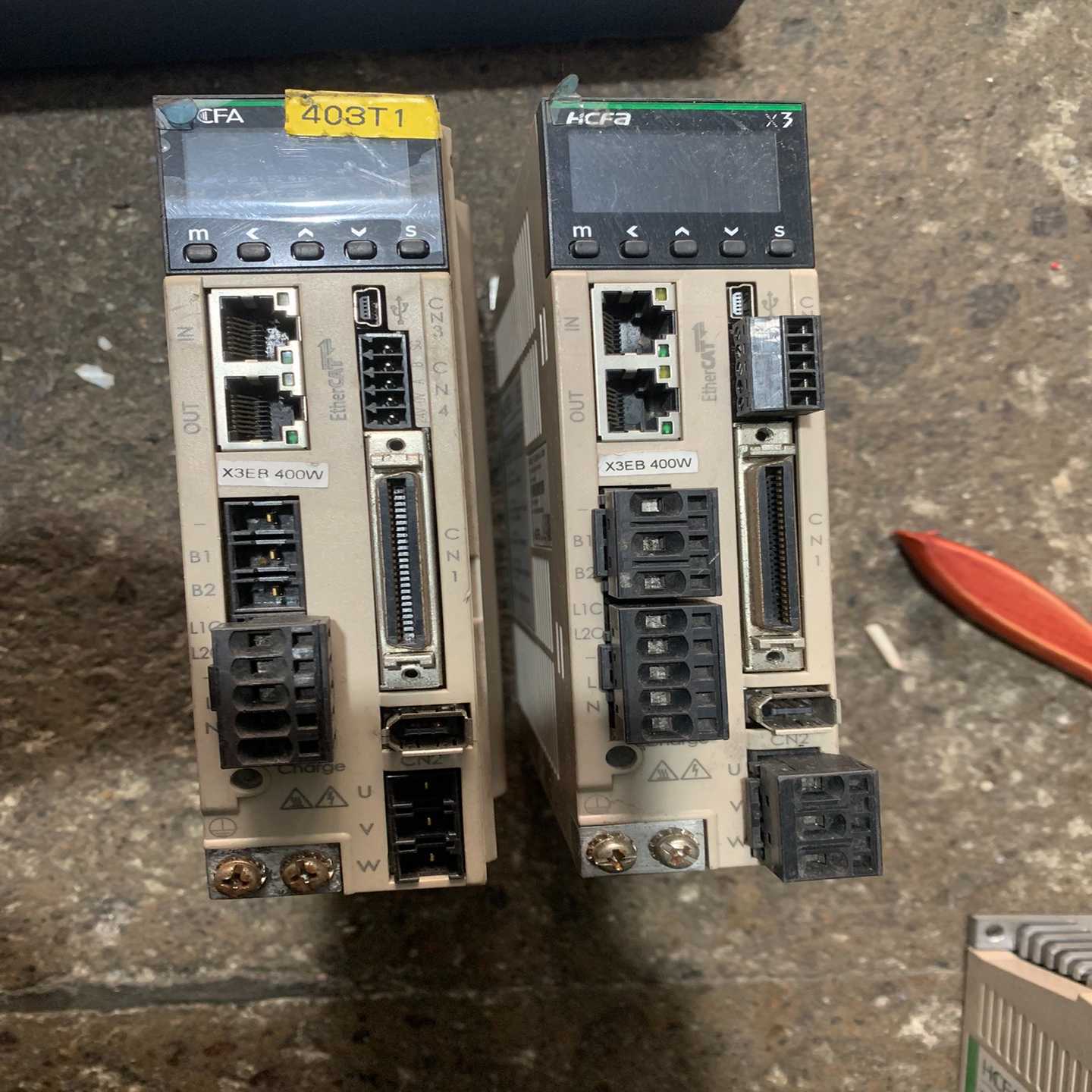 咨询-禾川、SV－X3EB040A－A2－00020：二台成色如图