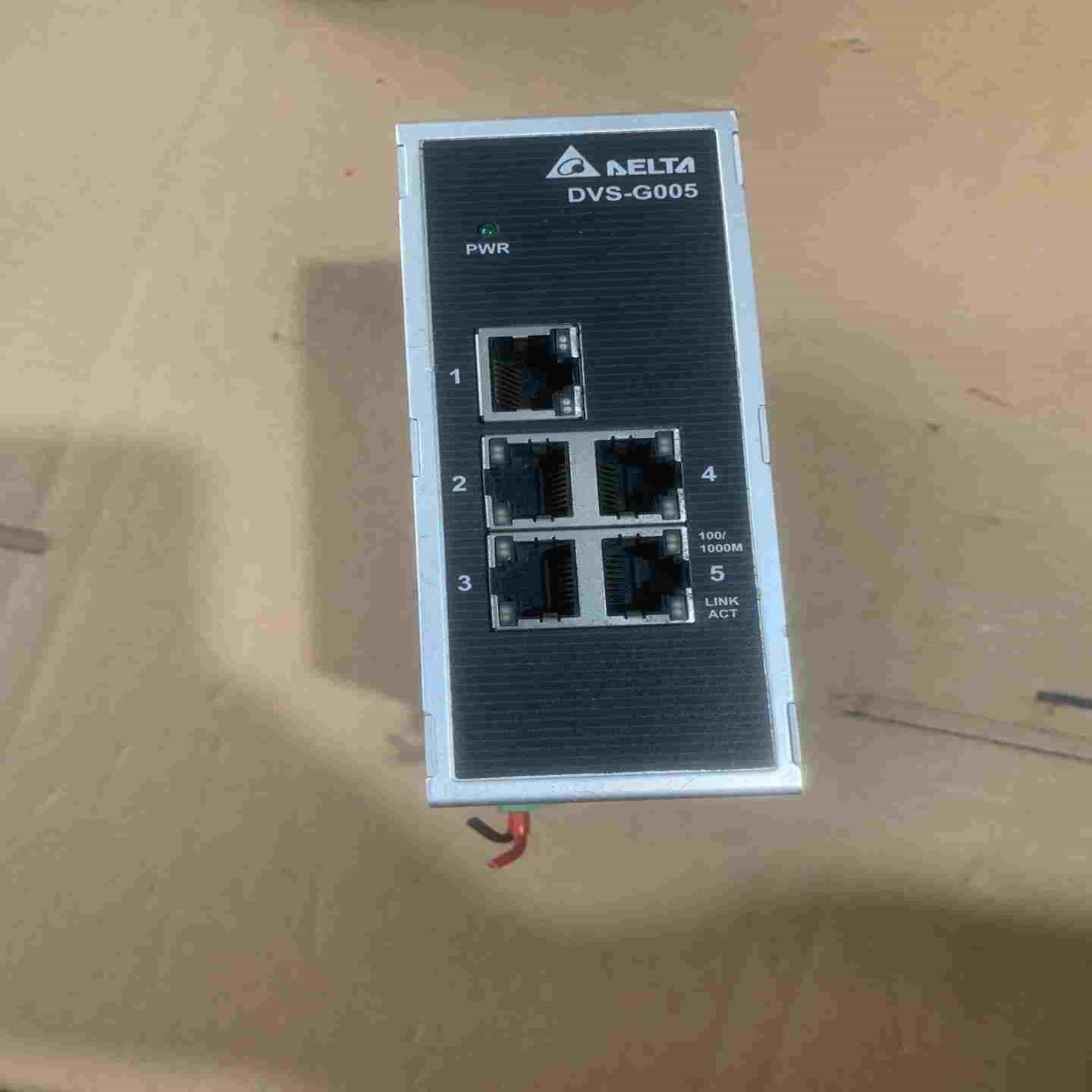 台达交换机、DVS－G005I00A、成色如图功能：12~询价