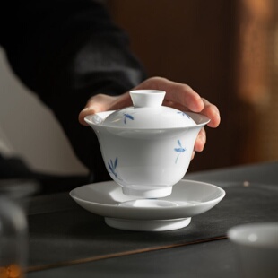 手绘兰花白瓷三才盖碗茶杯单个家用分茶碗薄胎复古手工陶瓷