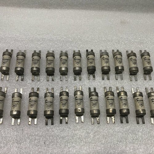 BUSSMANN NITD25 FUSE 25A 550VAC LOT OF 11 UNIT
