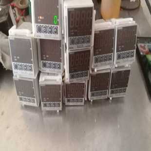 成色如图 Q1TC温控器12个通电如图 咨询 E5CWL