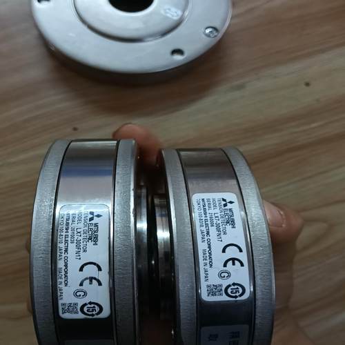三菱LX7-300FN17张力传感器，成色如图实物拍摄，功能{议价}