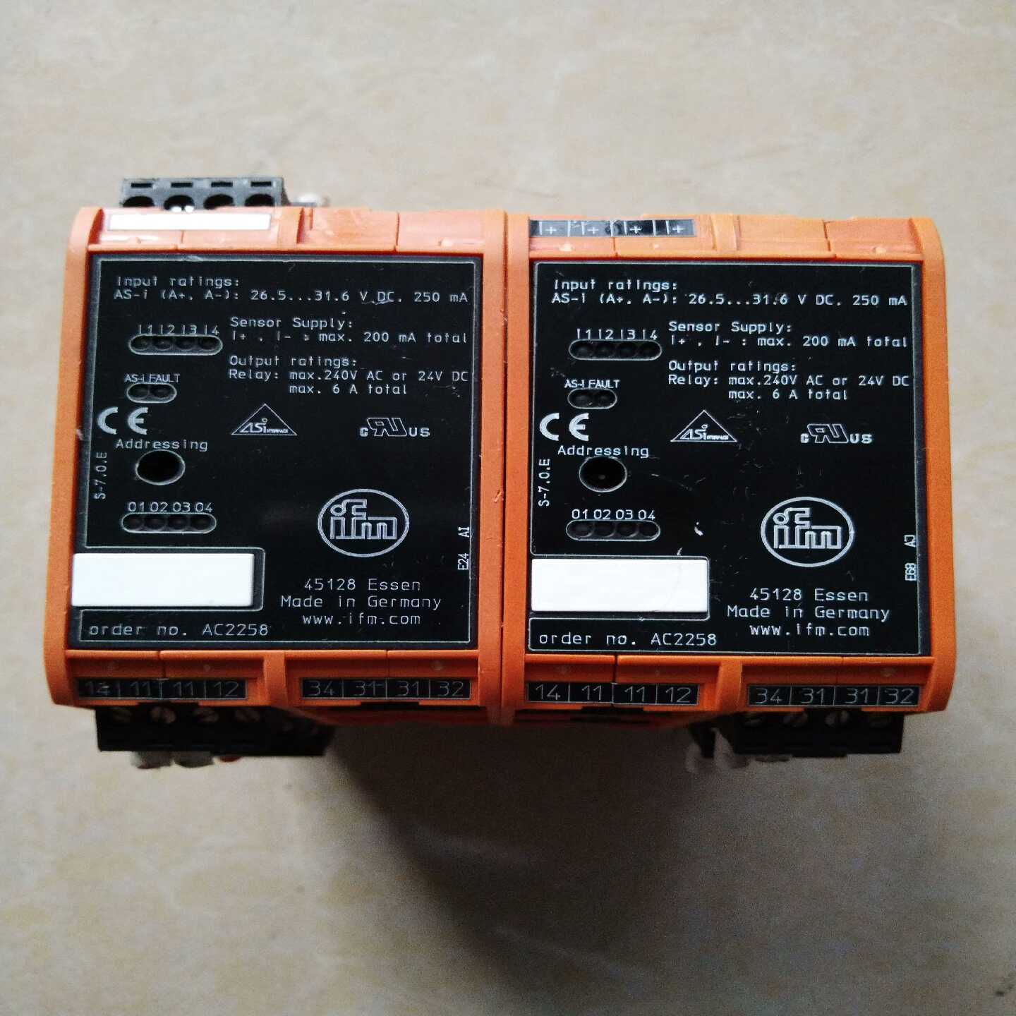 IFM易福门安全继电器AC2258，实物图，功能，询价