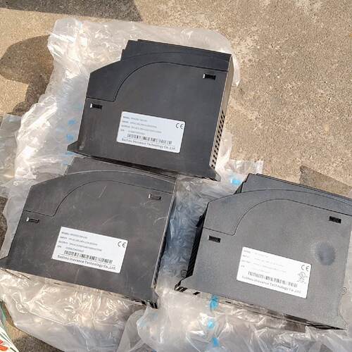 汇川750w变频器MD200S0.75BCAN两台M拍前询价