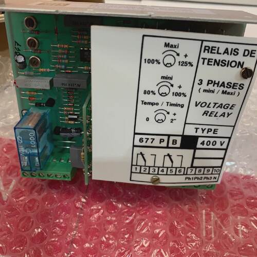 Old Stock AEES 3 Phase Voltage Relay Type 677 P B 400V