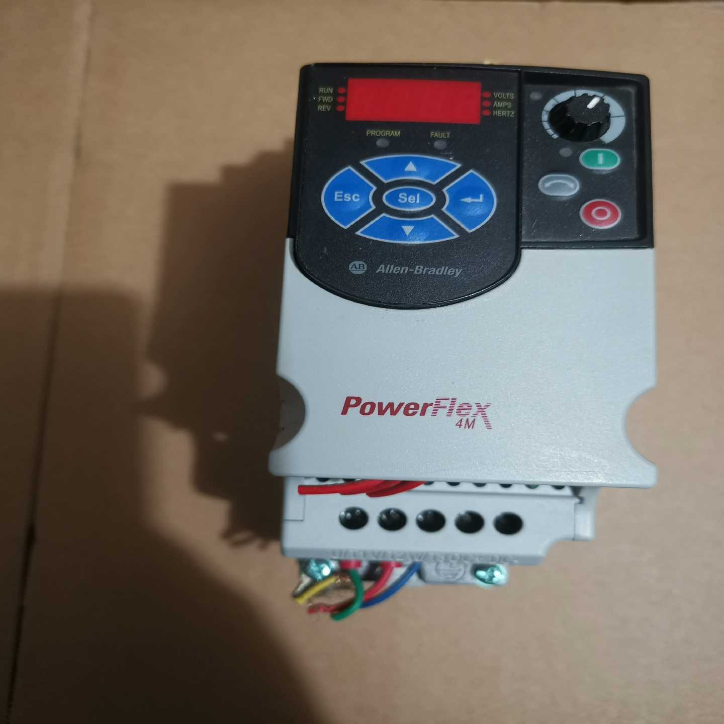 22F-A1P6N102变频器AB89成新包功能询价