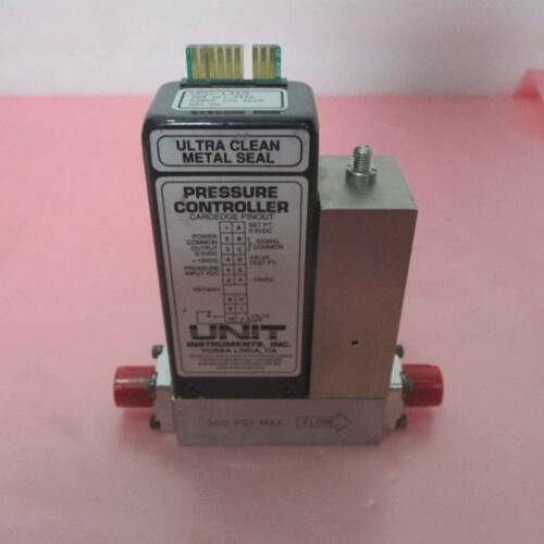 Unit Instruments UPC1360 Mass Flow Controller MFC He 100 SCC