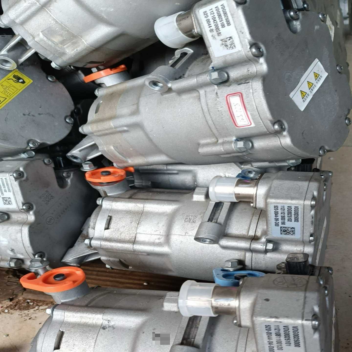 新能源压缩机各种拆车件可直接拍原装拆车空调压缩机,质量保证,