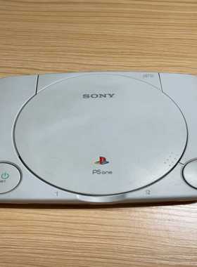 索尼PSone游戏机，型号SCPH-102，白色主机，不包好--议价商品