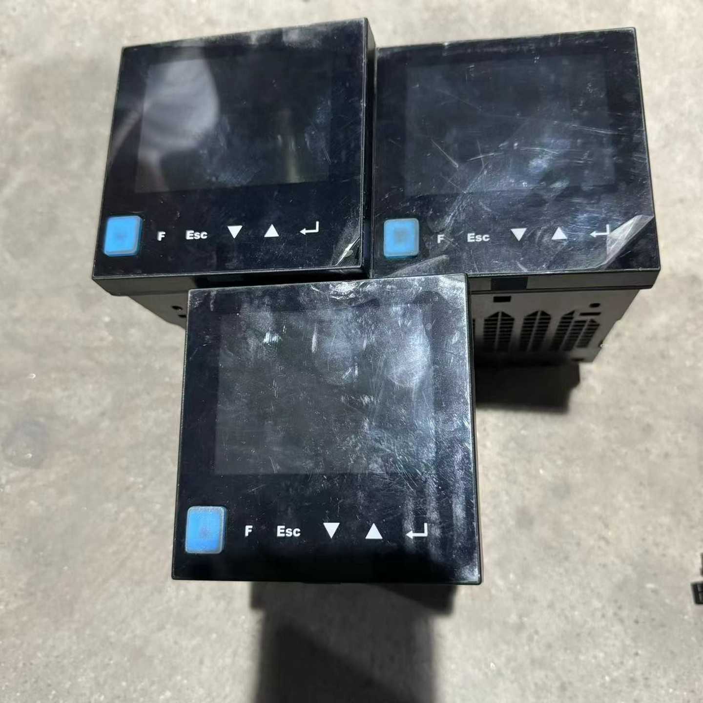 PMA控制器KS98-2  外观和配置见图    用的上的联~询价
