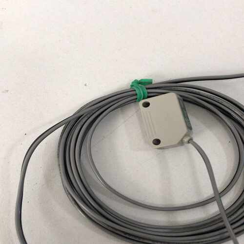 德国ⅠPG激光器一台，型号YLP-0.5/80/20/1（电子设备）