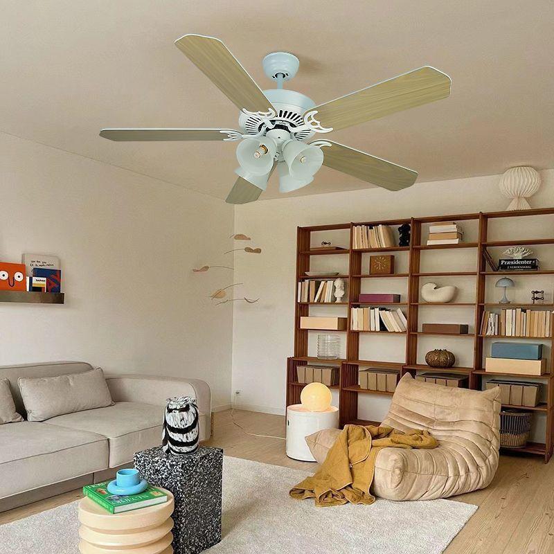 高端奶油风餐厅客厅风扇灯简约现代咖啡厅吊扇家用新款议题电扇灯