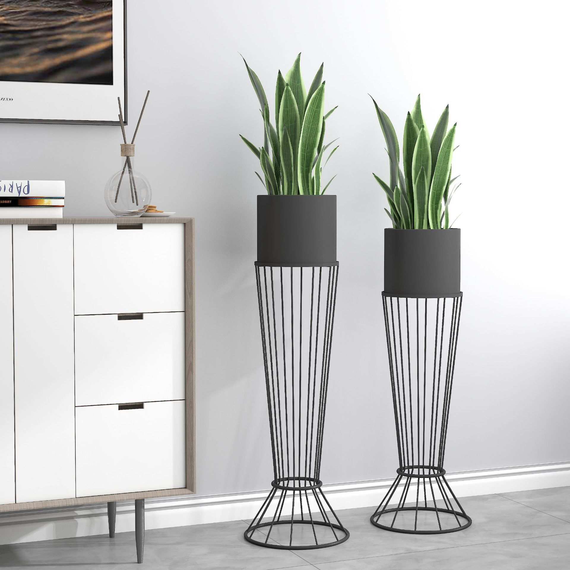 艾森铁艺花架北欧简约绿植盆栽架子室内客厅小蛮腰绿萝落地式花架