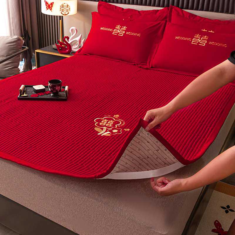 大红色婚庆加厚床垫软垫家用榻榻米垫可折叠睡垫新婚嫁娶垫被褥子