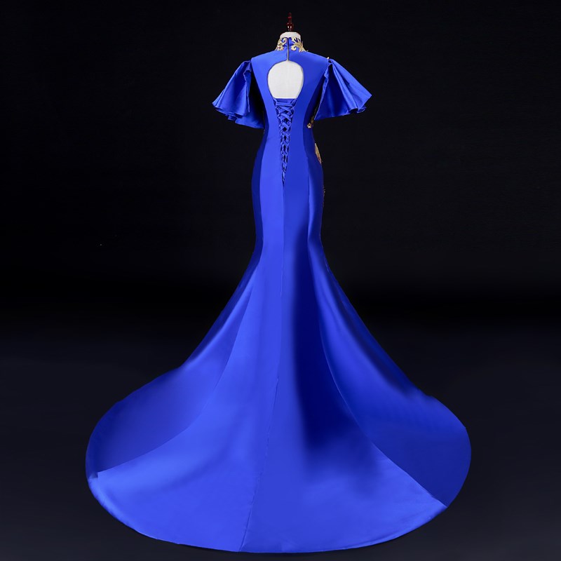 中国风年会晚礼服高端2023长款拖尾模特舞台走秀演出服宝蓝色鱼尾