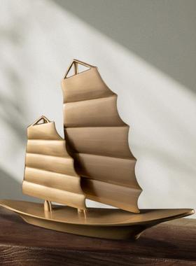 办公件室摆YFQH高老板桌面端大气轻奢黄一帆风顺帆船客厅酒柜装饰