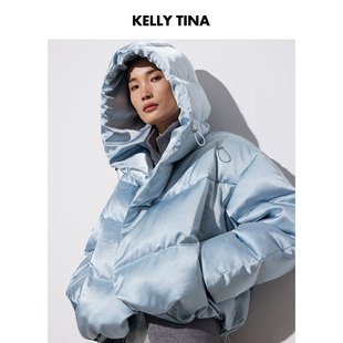 KELLY TINA  航线蓝缎面鹅绒羽绒服女保暖时尚冬季连帽面包服短款
