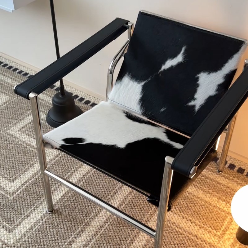 吉诺威 LC1巴斯库兰椅意式中古风设计师休闲椅柯布西耶包豪斯椅