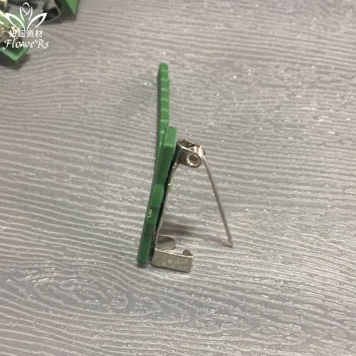 T型胸针胸花鲜花 塑料配件高级三角胸针配饰挂件花店婚庆用品