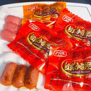 新货台式小香肠香甜味香辣味迷你小香肠火腿肠泡面搭档小零食