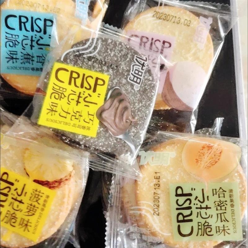 新货优明薄脆薄片饼干香蕉