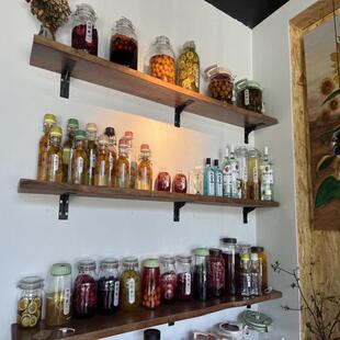 书架墙上一字隔板置物架墙壁承重货架层板挂墙鞋架展示装饰木板