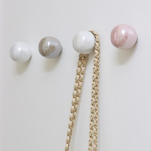 新款时尚糖果衣柜外侧面挂钩单个无痕F粘贴挂衣钩免打孔高级感粘