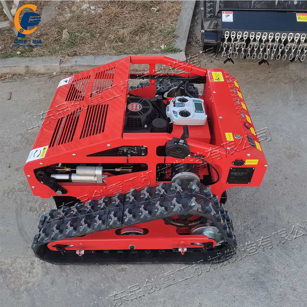 Remote-Controlled Lawn Mower 草坪除草修剪机 汽油碎枝打草设备