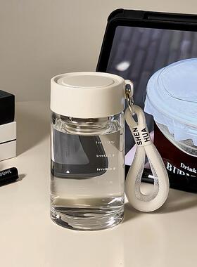 白色高颜值女生带提绳耐高温玻璃杯便携牛奶咖啡带茶隔刻度水杯子