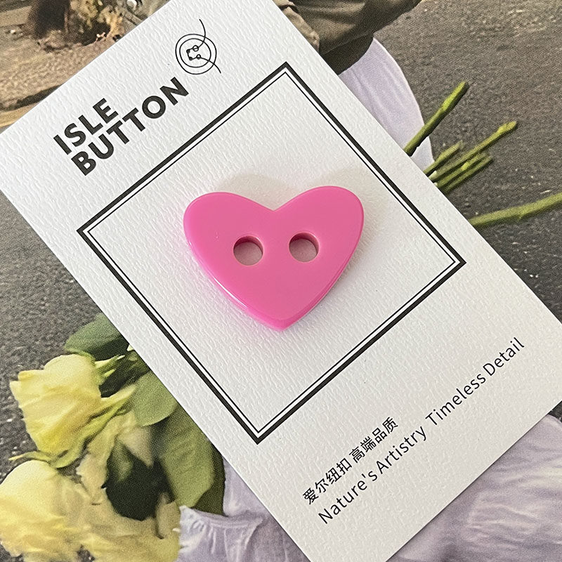 ISLE爱心粉红两眼树脂扣子女装睡衣毛衣西服外套装饰扣羊绒大衣扣